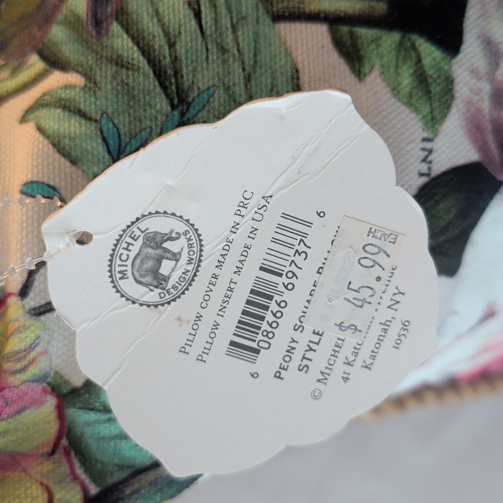Nwt Pillow Cover And Insert - Picture 3 of 7